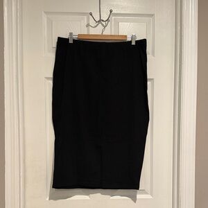 NWT PrettyLittleThing Classic Black Pencil Skirt